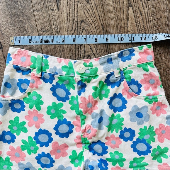 Flower Power High Waisted Shorts Daisy Floral Print Mod White Denim - Picture 3 of 6